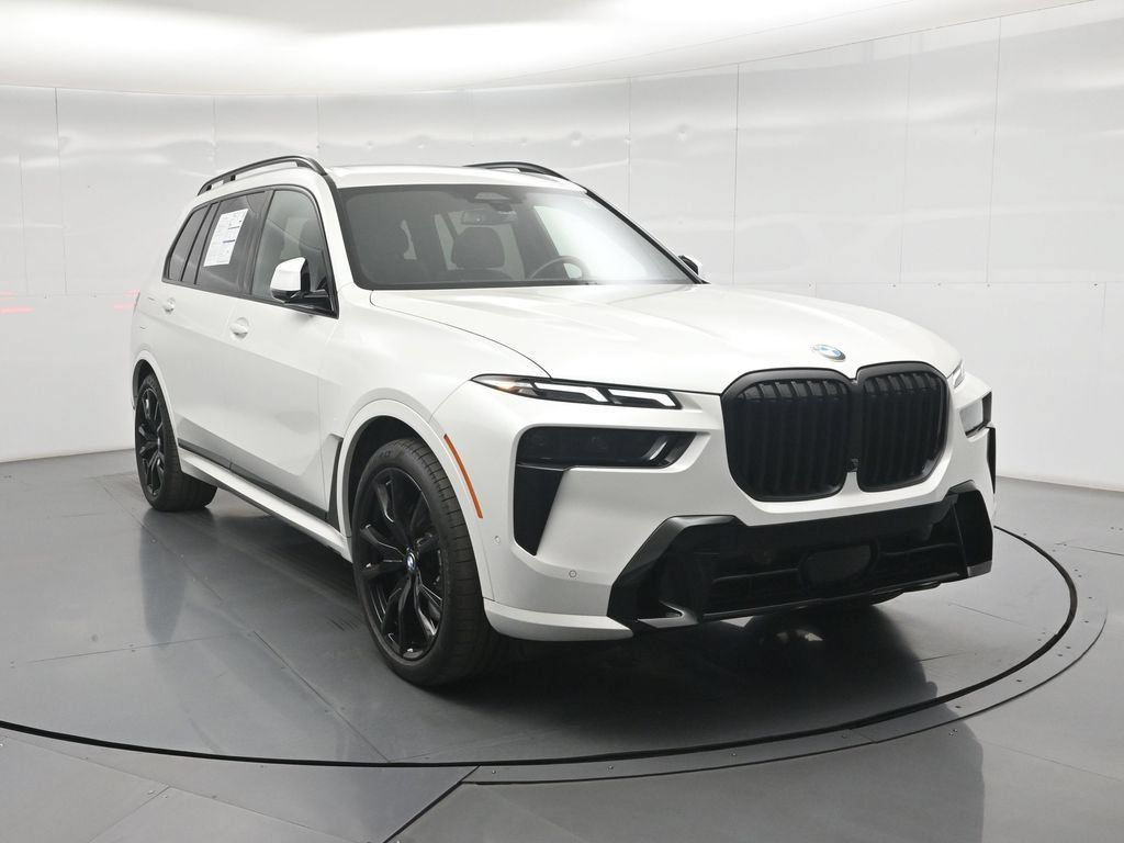 Used 2025 BMW X7 xDrive40i w/ M Sport Package AWD/4WD image 46