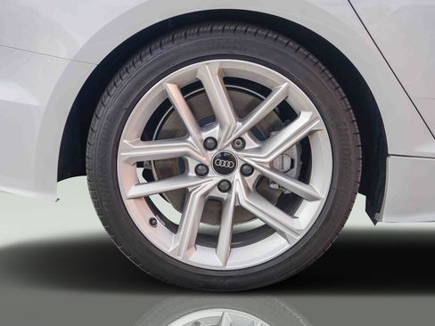 Used 2023 Audi A5 2.0T Premium w/ Convenience Package image 11