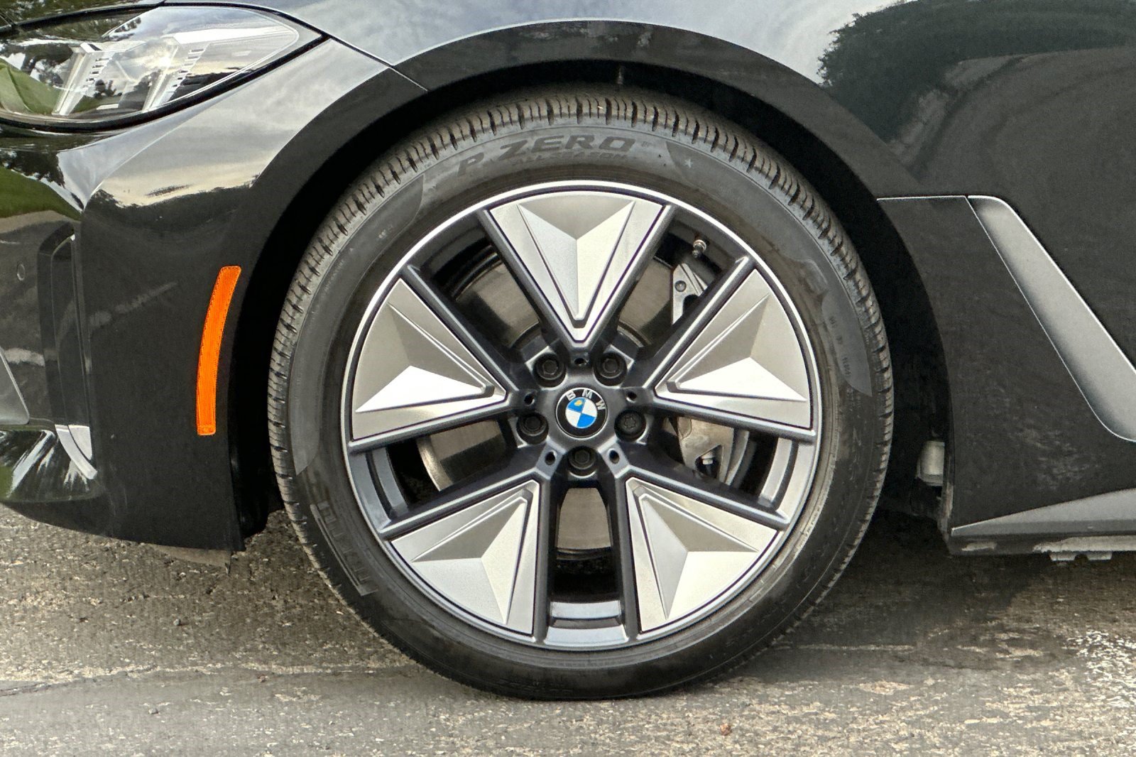Certified 2025 BMW i4 eDrive40 RWD image 37