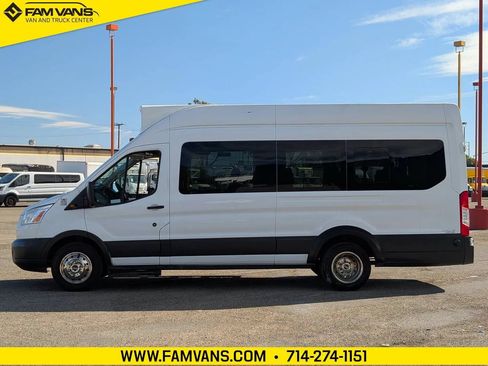 Used 2017 Ford Transit 350 XLT RWD image 4