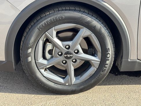 Certified 2025 Kia K4 FWD image 10