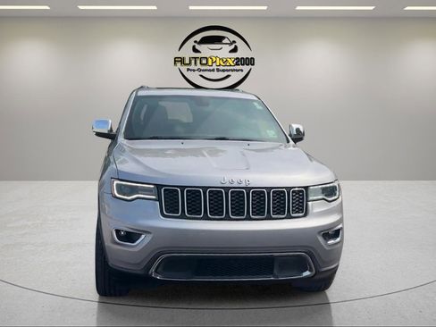 Used 2019 Jeep Grand Cherokee Limited w/ Luxury Group II RWD image 2