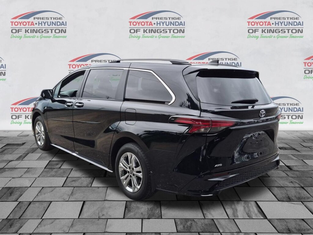 Certified 2023 Toyota Sienna XSE w/ XSE Plus Package AWD/4WD image 6