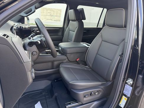 New 2026 Chevrolet Suburban Premier AWD/4WD image 11