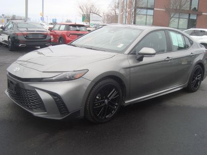 Used 2025 Toyota Camry SE