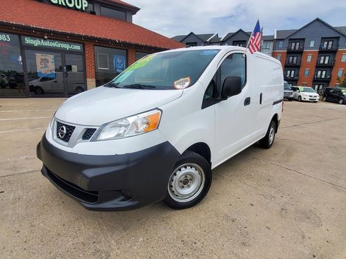 Used 2017 Nissan NV200 S w/ Cruise Control Package FWD image 3