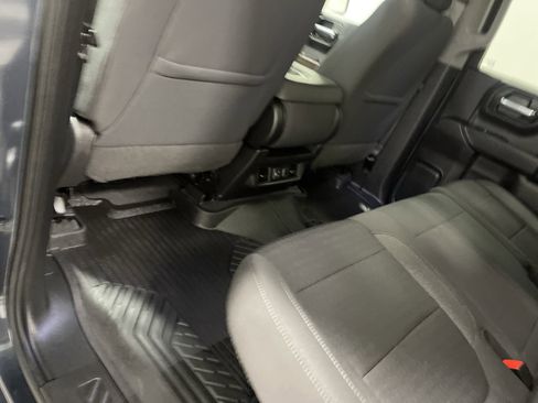 Used 2022 Chevrolet Silverado 1500 LT image 17