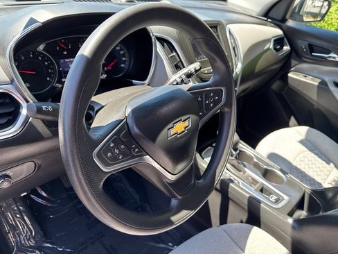 Used 2022 Chevrolet Equinox LT FWD image 9