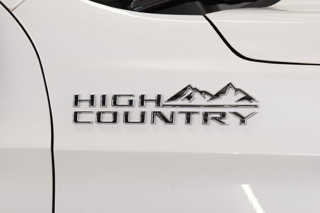 Used 2023 Chevrolet Tahoe High Country AWD/4WD image 14