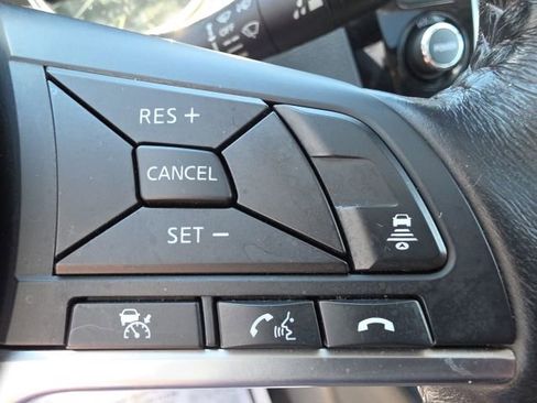 Used 2018 Nissan Rogue Sport SL w/ SL Premium Package AWD/4WD image 14
