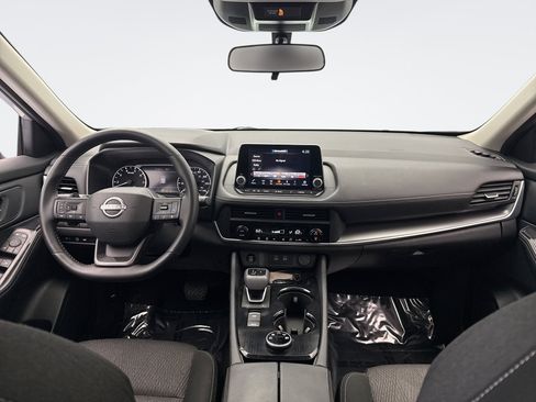 Used 2025 Nissan Rogue SV AWD/4WD image 14