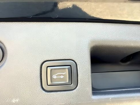Used 2021 Chevrolet Equinox LT AWD/4WD image 21