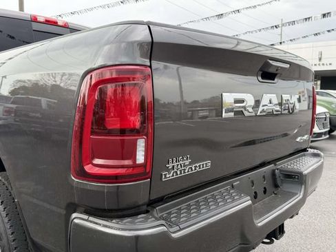 Used 2026 RAM 2500 Laramie AWD/4WD image 7