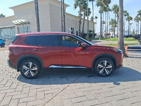 Used 2021 Nissan Rogue SL FWD image 4