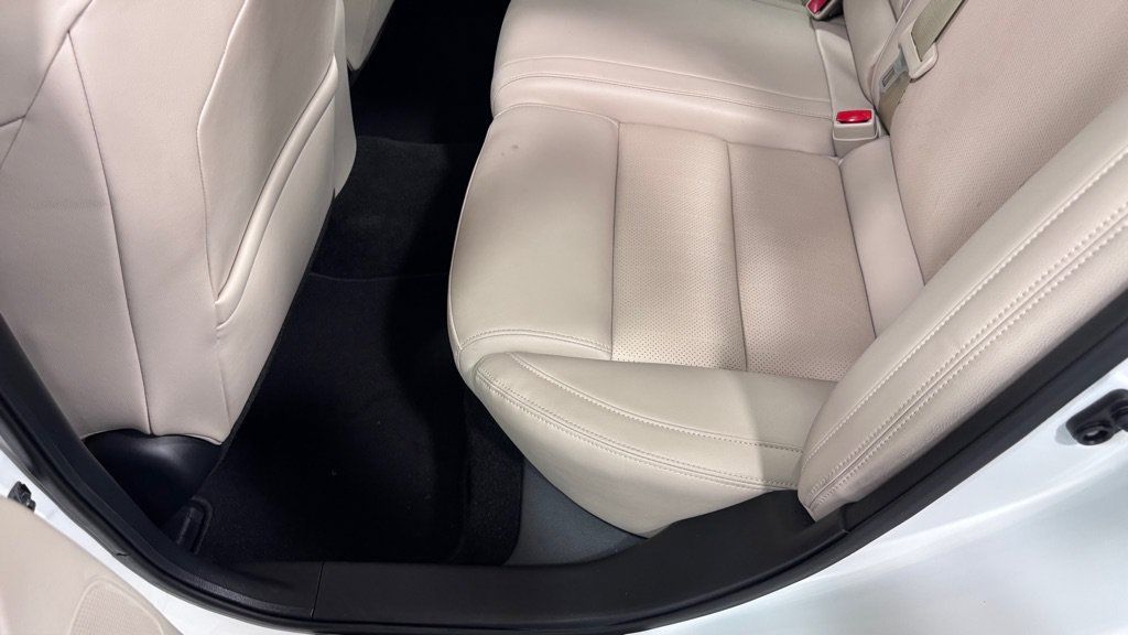 Used 2018 Nissan Maxima 3.5 SV FWD image 21