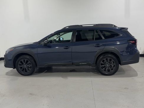 Used 2025 Subaru Outback Onyx Edition AWD/4WD image 14
