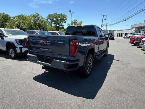 New 2026 GMC Sierra 2500 Denali w/ Denali Reserve Package AWD/4WD image 7