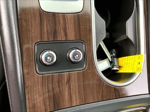 Used 2019 Nissan Murano Platinum w/ Cargo Package FWD image 32