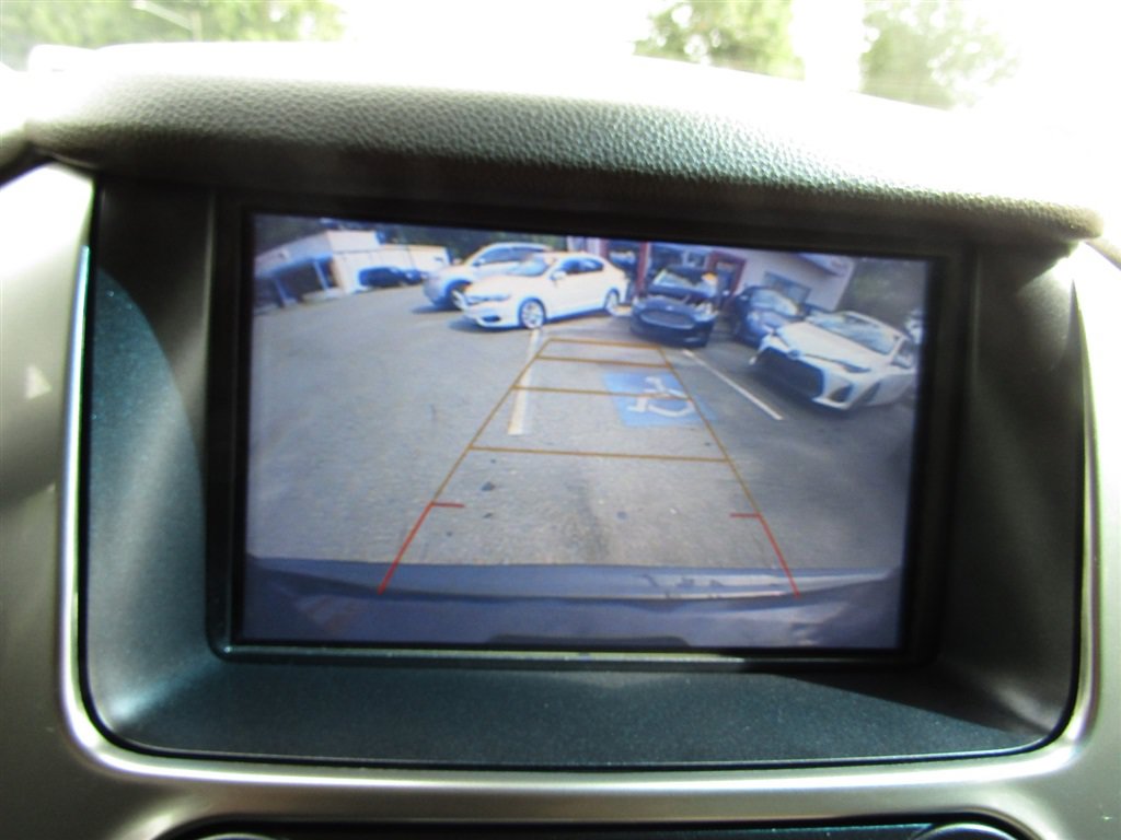 Used 2018 Chevrolet Suburban LT AWD/4WD image 35