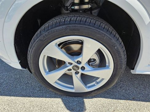 New 2025 Audi Q5 Premium Plus image 25