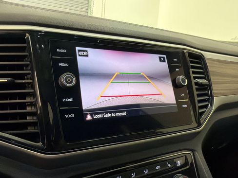 Used 2021 Volkswagen Atlas SEL FWD image 20