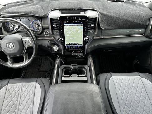 Used 2021 RAM 1500 Limited w/ Body Color Bumper Group image 17