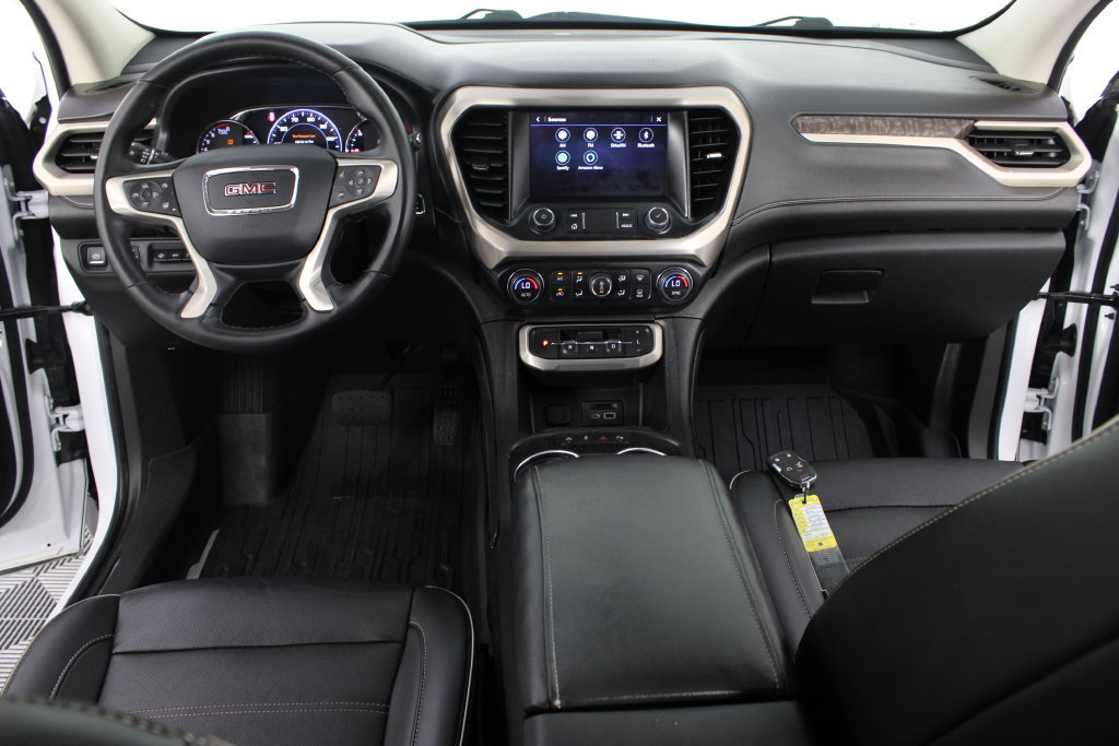 Used 2023 GMC Acadia Denali w/ Denali Ultimate Package FWD image 14