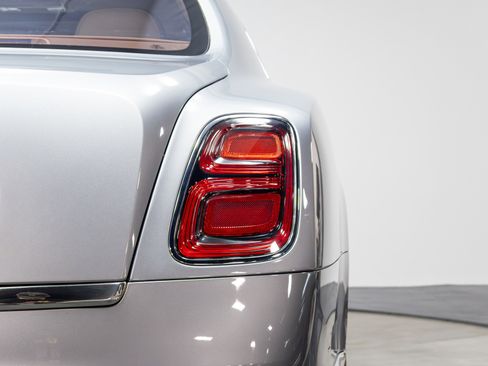 Used 2017 Bentley Mulsanne Speed image 68