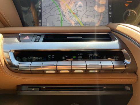 Used 2022 Lexus LC 500 Convertible w/ Touring Package RWD image 29