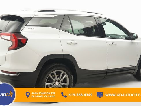 Used 2023 GMC Terrain SLT image 6