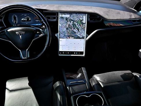 Used 2016 Tesla Model X 90D AWD/4WD image 16