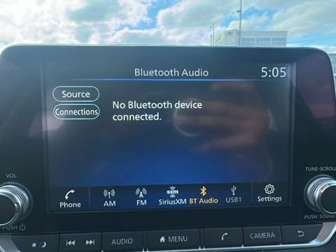 New 2025 Nissan Sentra SV image 17