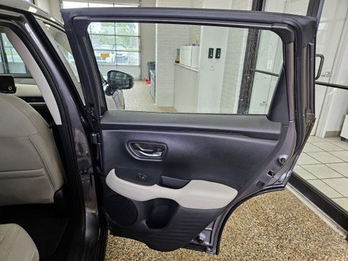 Used 2024 Honda HR-V LX image 15