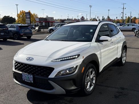Used 2023 Hyundai Kona SEL w/ Cargo Package image 4
