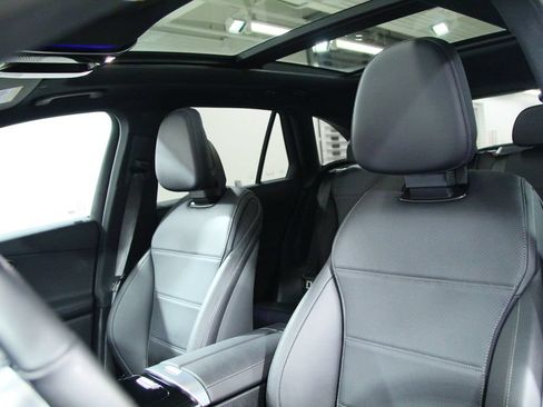 Used 2026 Mercedes-Benz GLC 300 4MATIC image 6
