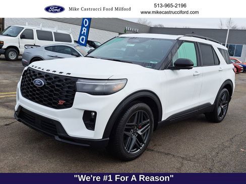 Certified 2025 Ford Explorer ST image 1