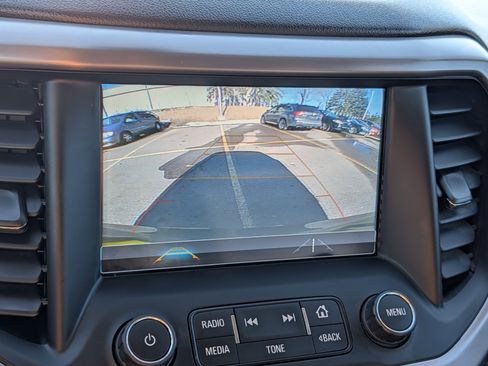 Used 2018 GMC Acadia SLT image 27