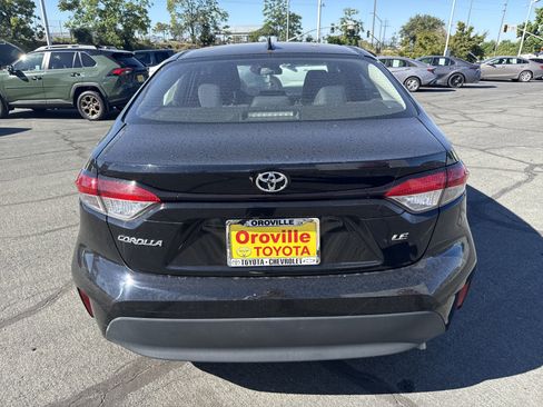 Used 2024 Toyota Corolla LE FWD image 4
