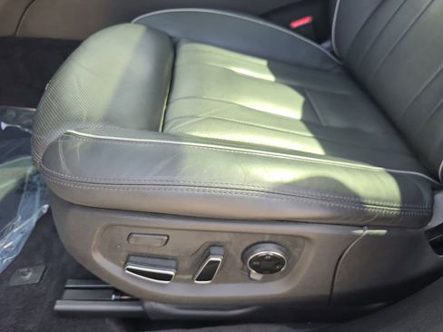 Used 2015 Hyundai Genesis 3.8 w/ Option Group 03 image 31