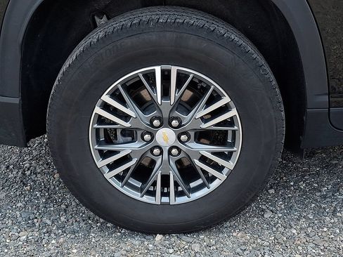 Used 2024 Chevrolet Traverse LT FWD image 34