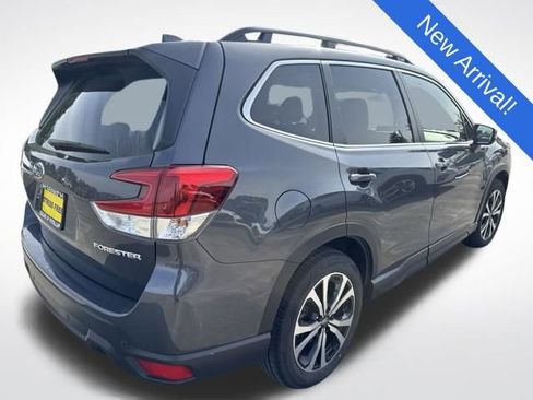 Used 2023 Subaru Forester Limited AWD/4WD image 7