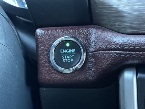 Used 2023 Ford Expedition Limited image 29