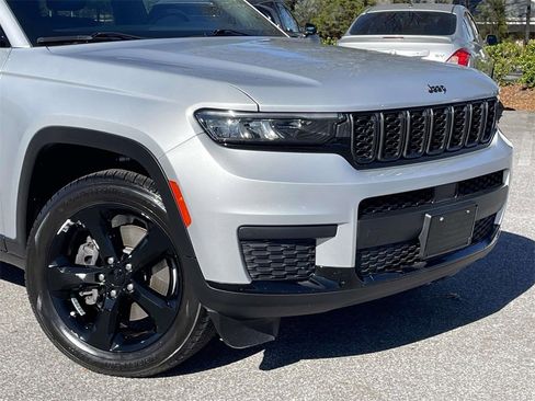 Used 2021 Jeep Grand Cherokee L Laredo image 8