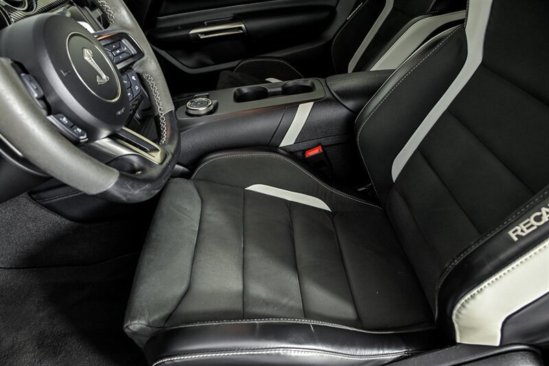 Used 2021 Ford Mustang Shelby GT500 w/ Carbon Fiber Track Pack RWD image 30
