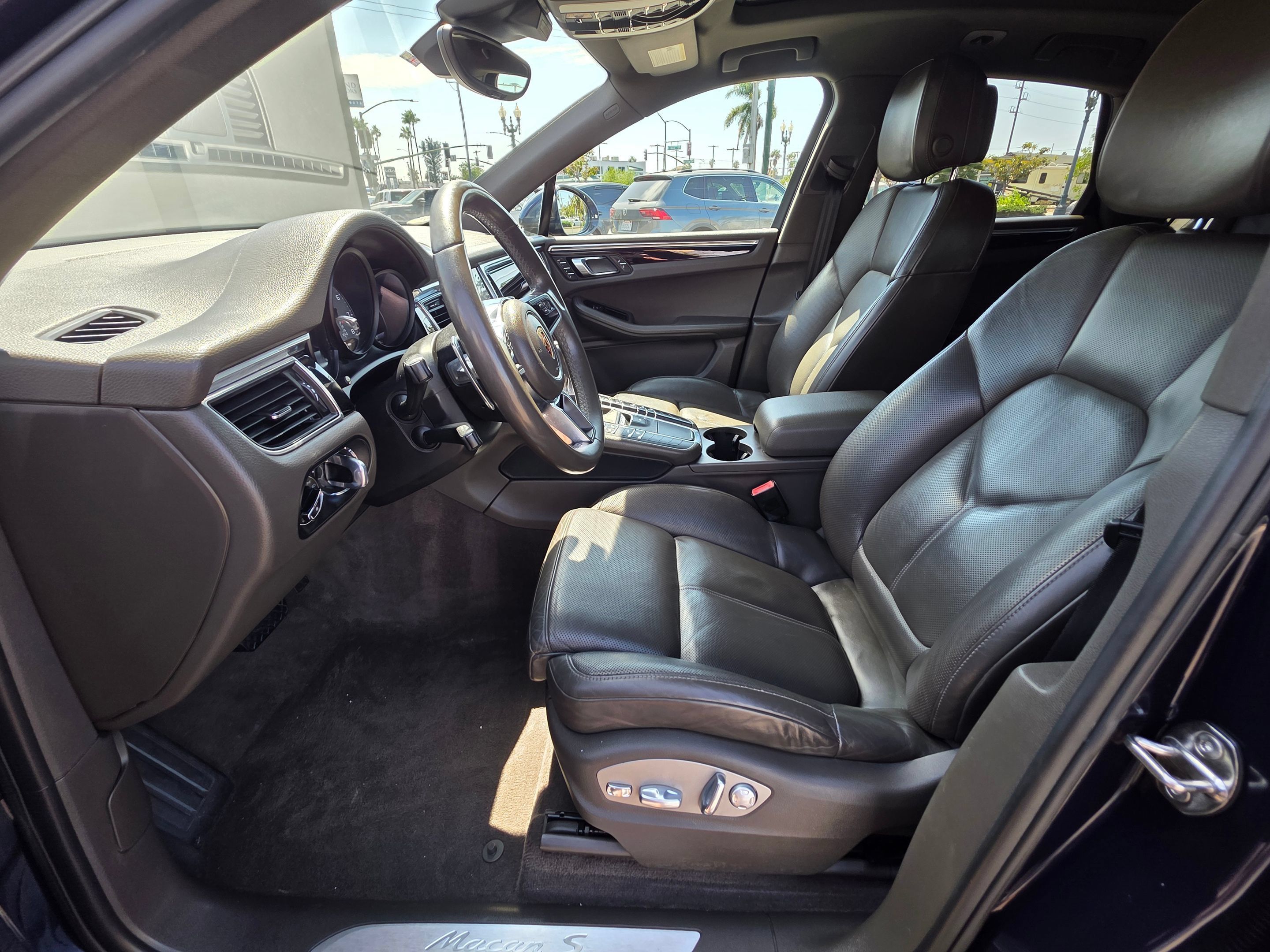 Used 2017 Porsche Macan S AWD/4WD image 17