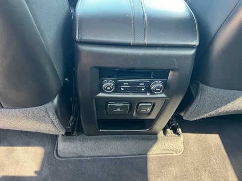 Used 2019 Chevrolet Traverse Premier w/ Redline Edition AWD/4WD image 24
