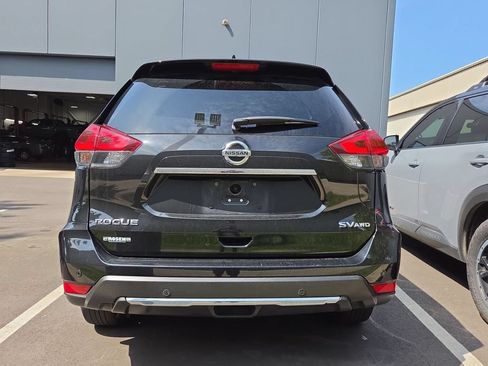 Used 2020 Nissan Rogue SV w/ Sun & Sound Touring Package AWD/4WD image 2