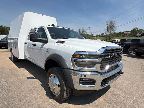 New 2026 RAM 5500 Tradesman w/ Chrome Appearance Group AWD/4WD image 5