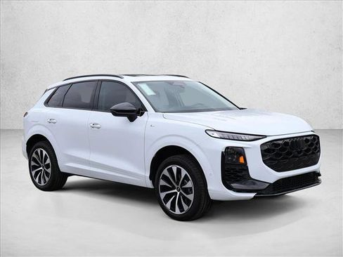 New 2026 Audi Q3 quattro 2.0T AWD/4WD image 7