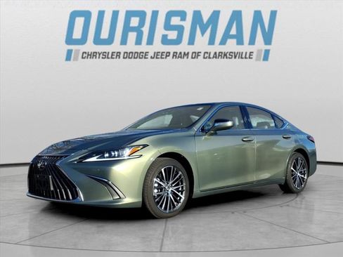 Used 2024 Lexus ES 300h w/ Premium Package image 7